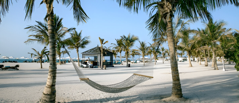 السياحة في رأس الخيمة: اكتشف التاريخ والطبيعة في يوم واحد