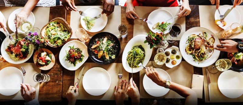 مطاعم بر دبي: وجهات الطعام التي لا يجب تفويتها