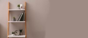 رفوف خشبية متعددة الاستخدامات: لكل غرفة تصميم