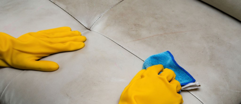 إزالة الغراء من الأثاث: مواد آمنة وفعالة