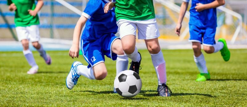أفضل 5 ملاعب كرة القدم في دبي: خيارات لا تفوتها