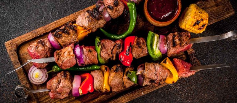 جولة في أفضل مطاعم مشاوي في الفجيرة: من التقليدي إلى العصري