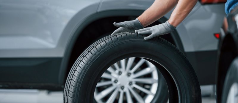 خدمة بنشر متنقل دبي: حلول مبتكرة لإطارات السيارات