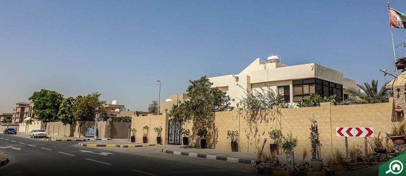 نصائح قبل السكن في العطين الشارقة: استثمر بحكمة