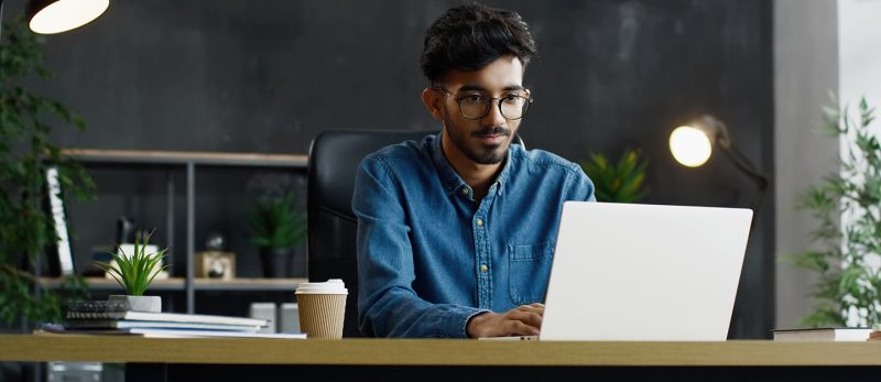 دليلك القانوني لأنماط العمل في الإمارات وحقوقك