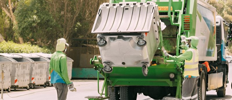 إدارة النفايات في دبي: كل ما تحتاج لمعرفته عن إعادة التدوير