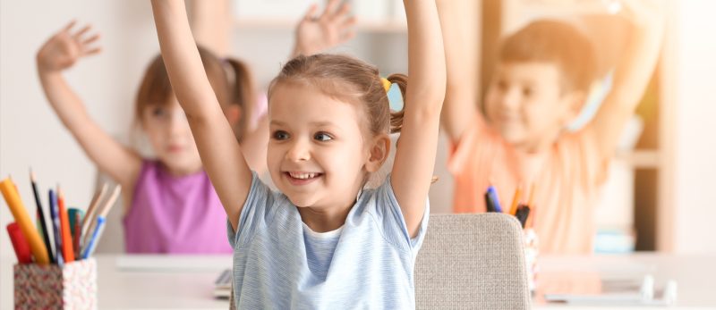 نظرة مفصلة على مدارس الطوار في دبي: اختيارك الأمثل