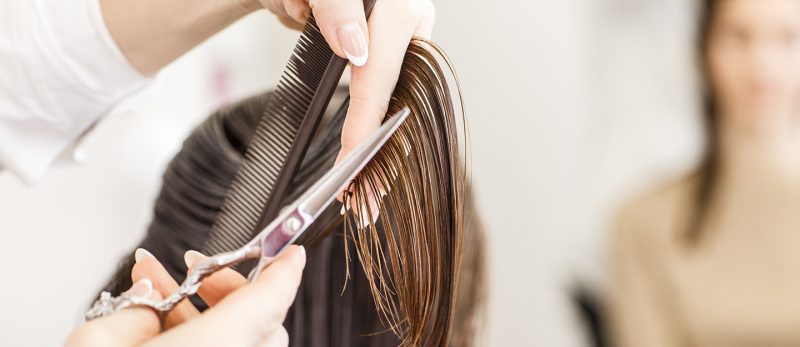 خدمة صالون منزلي في أبوظبي: تجربة تجميل فريدة