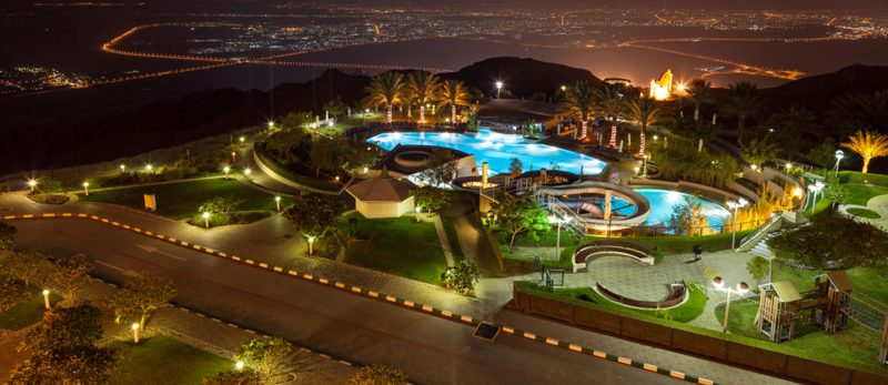 فنادق جبل حفيت: وجهتك المثالية للاسترخاء والمغامرة في الإمارات