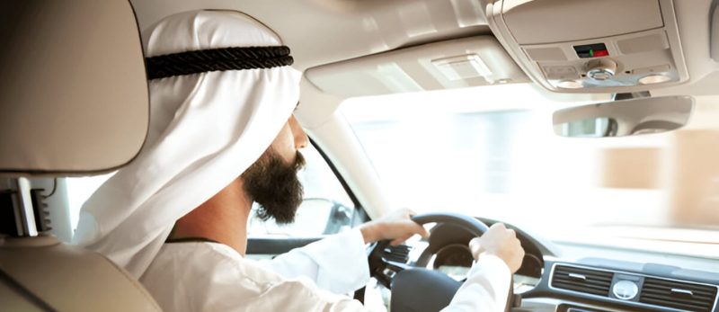 أسرع طريقة للحصول على رخصة القيادة الدولية في الإمارات