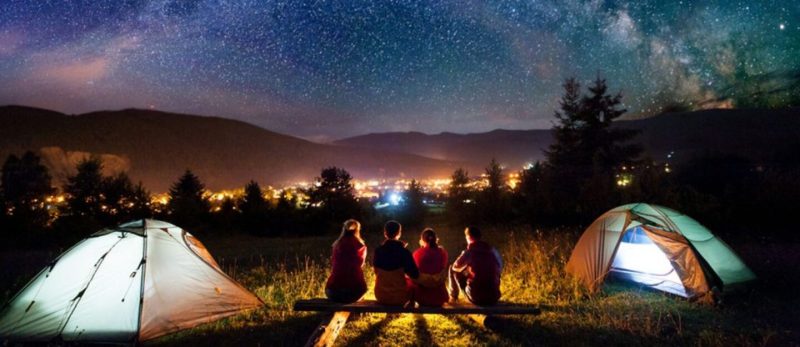 استكشف أماكن التخييم في العين: تجارب تخييم فريدة من نوعها