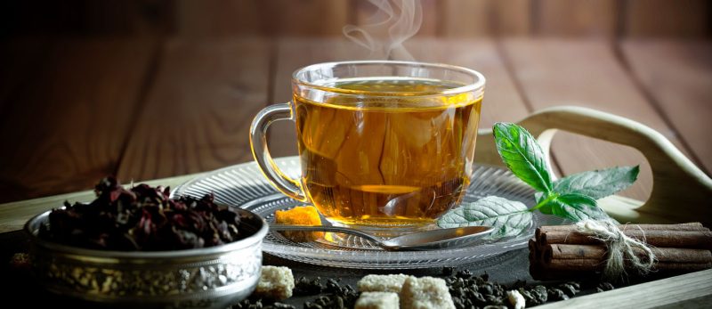 استمتع بأجود أنواع الشاي في مقاهي دبي الفاخرة