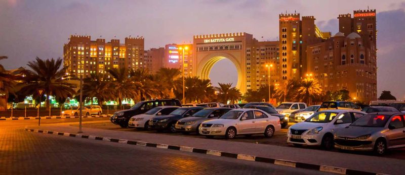 دفع مواقف دبي: الدليل الكامل للزوار والسياح الجدد