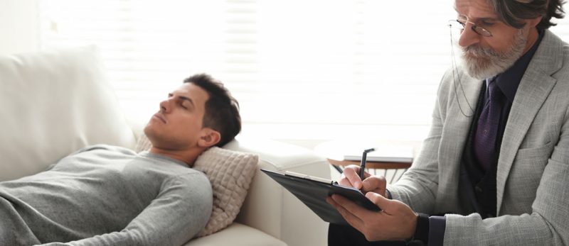 أفضل 5 دكتور نفسي في دبي: توصيات وتقييمات المرضى