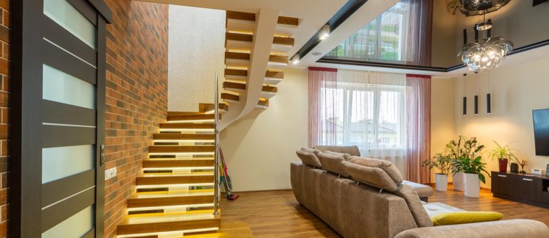 الخلاصة في تصميمات هندسية للسلالم: الأناقة والوظيفة