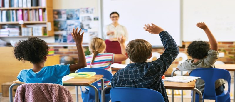 دليل الآباء: كل ما تود معرفته عن مدارس أبوظبي الخاصة