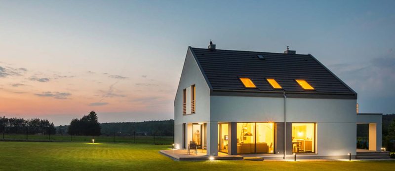 الكشافات المنزلية: تصاميم مبتكرة لإضاءة عصرية