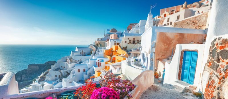 السياحة في سانتوريني: اكتشف التاريخ والجمال الطبيعي