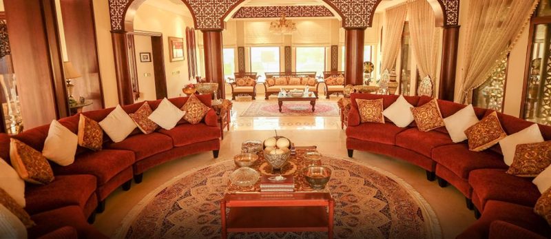 آداب المجالس في الإسلام: كيف نربي أبناءنا على الأخلاق الفاضلة؟