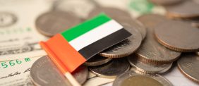 ضريبة الشركات في الإمارات: تحليل مقارن مع الضرائب العالمية