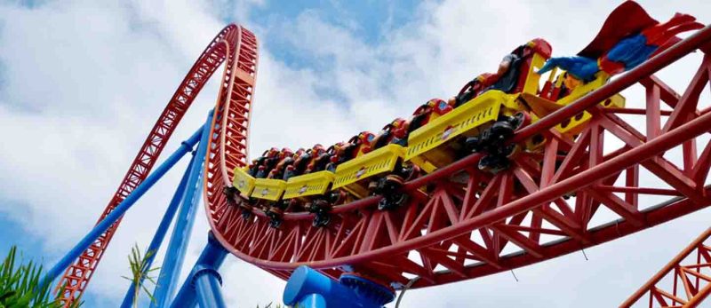 اكتشف عالم المغامرات في مدن الملاهي في دبي