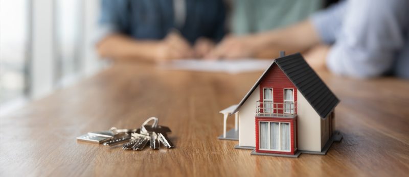 عقود الإيجار قصيرة المدة في دبي: هل تختلف شروط الفسخ؟