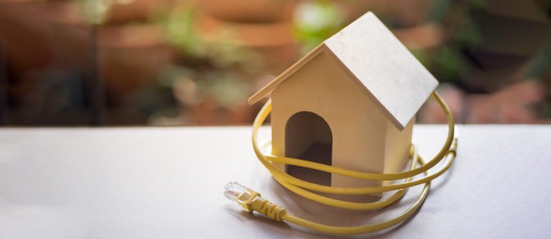 إخفاء الأسلاك الكهربائية: حلول سهلة وسريعة لجميع الميزانيات