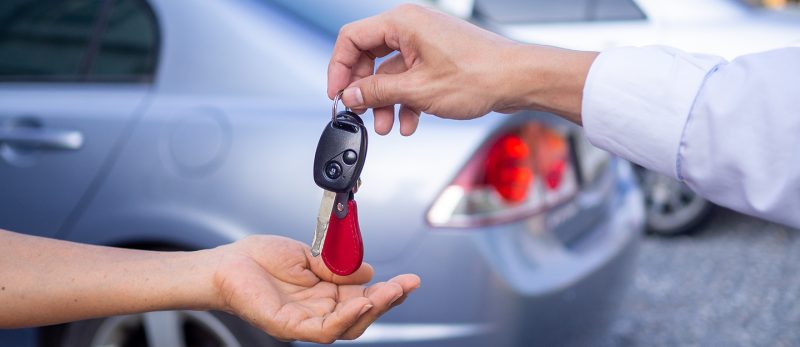 تأجير سيارات مع سائق في الشارقة: راحة ورفاهية
