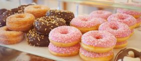 أفضل محلات دونات دبي: لمحبي الحلويات والمذاق الرائع