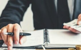 الاحترافية القضائية: دور تنظيم مهنة الخبرة في الإمارات