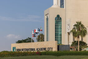 دليل الطلاب: أفضل خيارات التعليم العالي في دبي