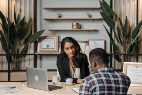 الاستدامة والربحية: دور استراتيجيات الأعمال المبتكرة المحوري