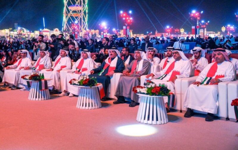 احتفال عريق: مهرجان الشيخ زايد يكرم اليوم الوطني البحريني