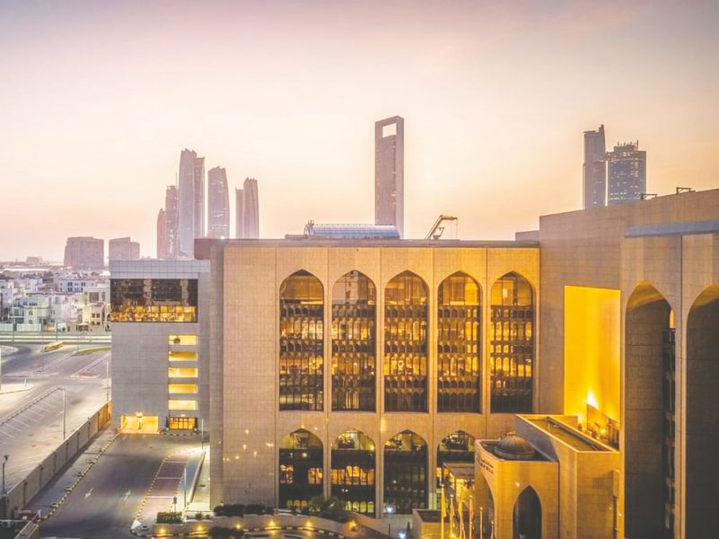 جاذبية استثمارية: لماذا يشهد نمو الأصول المصرفية في الإمارات تصاعداً؟