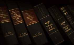 مستقبل الحوار الرقمي: كيف تطور المنصات مساحات آراء القراء؟