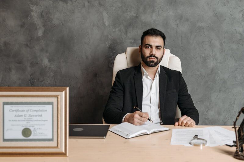 تعظيم قيمة الشركة: رؤى المحامي الداخلي الاستراتيجية