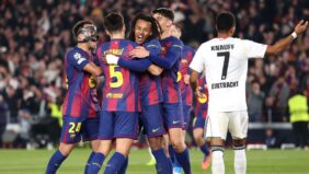 تحدي جديد لبرشلونة: إصابة كوندي تضع الفريق أمام اختبار صعب في السوبر