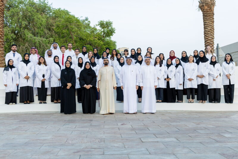 محمد بن راشد: دعم لا محدود لأوائل خريجي جامعة محمد بن راشد للطب