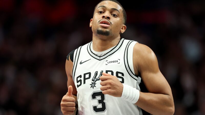 لمسة فنية وراء انتصار سان أنطونيو سبيرز في الـ NBA