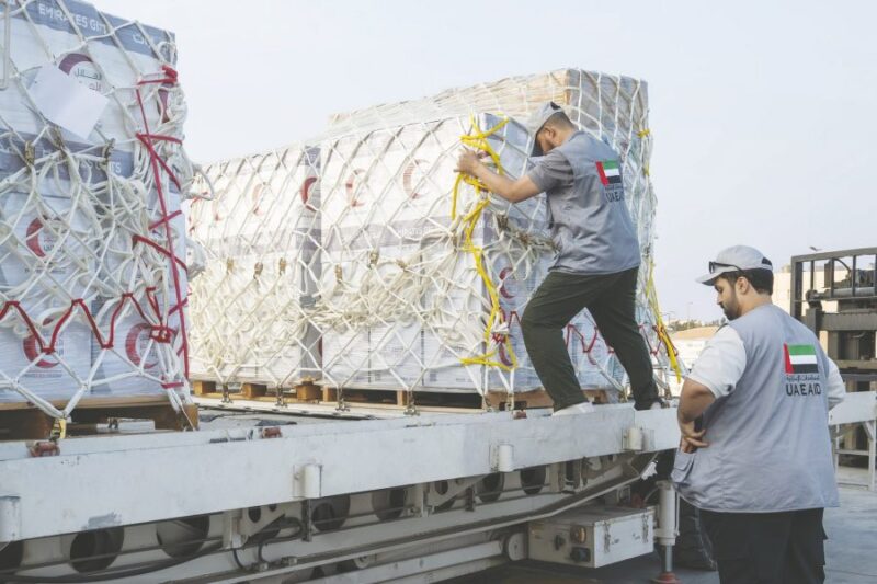 قيادة الإمارات في الاستجابة الإنسانية لسريلانكا: تضامن لا يتزعزع