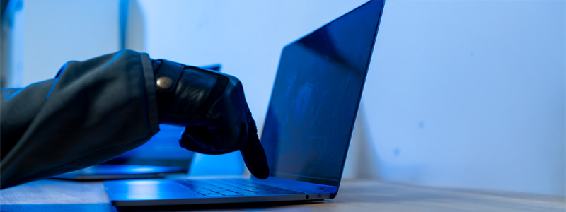 قانون الجرائم الإلكترونية الإماراتي: حماية صارمة لمجتمع آمن