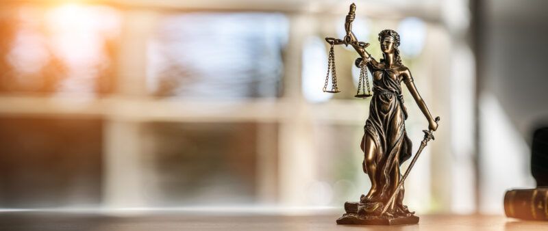 رحلتك نحو العدالة: اكتشف أفضل محامي في دبي