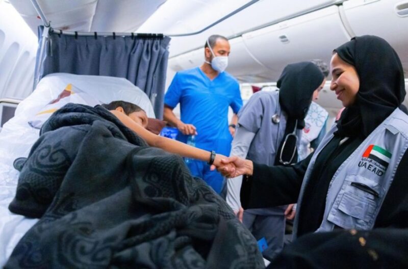 مستقبل مشرق: العمل الإنساني الإماراتي يعيد صياغة العطاء العالمي